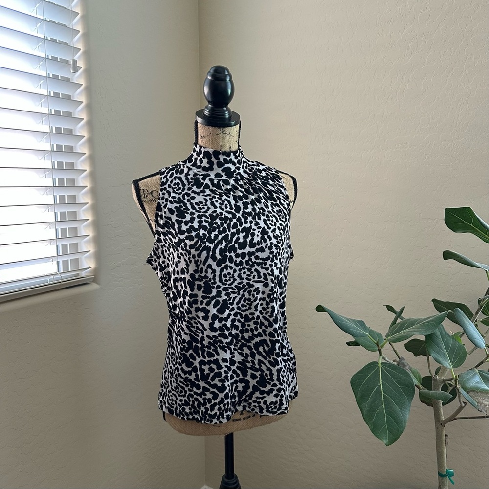 Leopard Print Sleeveless Top - Black and White